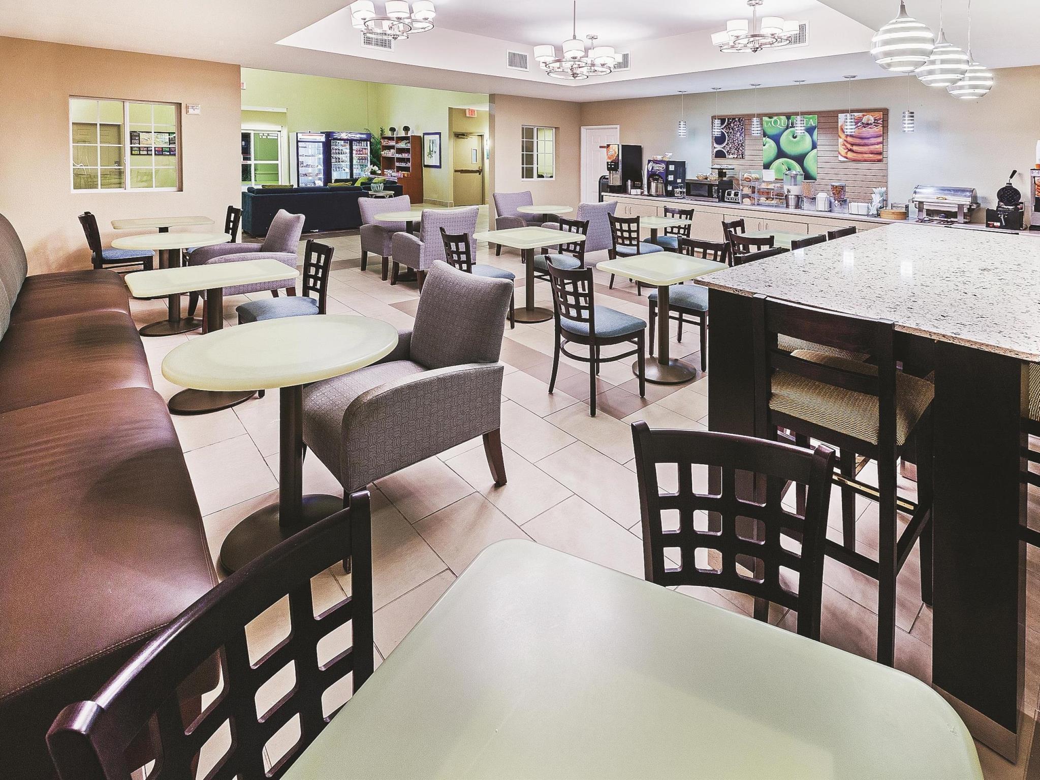 La Quinta By Wyndham Corpus Christi Northwest Hotel Bagian luar foto